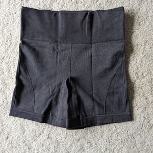 Lululemon Sculpt Short Sz 6 Black